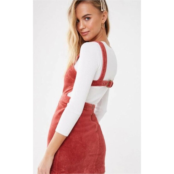 ✨Forever 21 Faux Velvet Overall Mini Dress. Size Medium✨ - Picture 2 of 9
